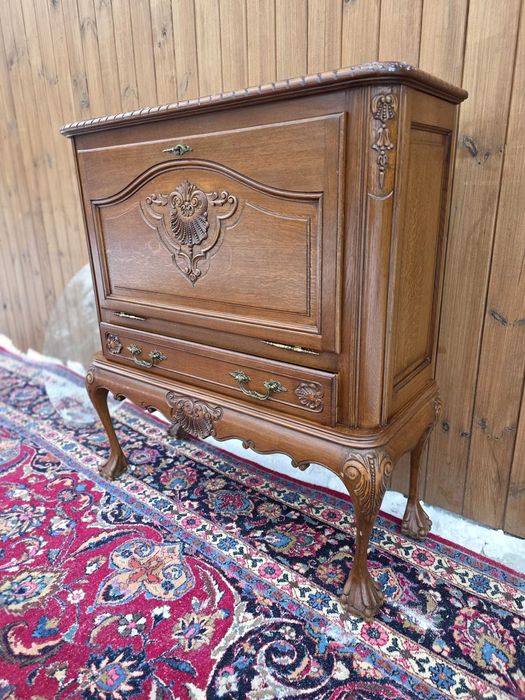 Barek Chippendale drewniany rzeźbiony #2440 Stylowy Węgrów