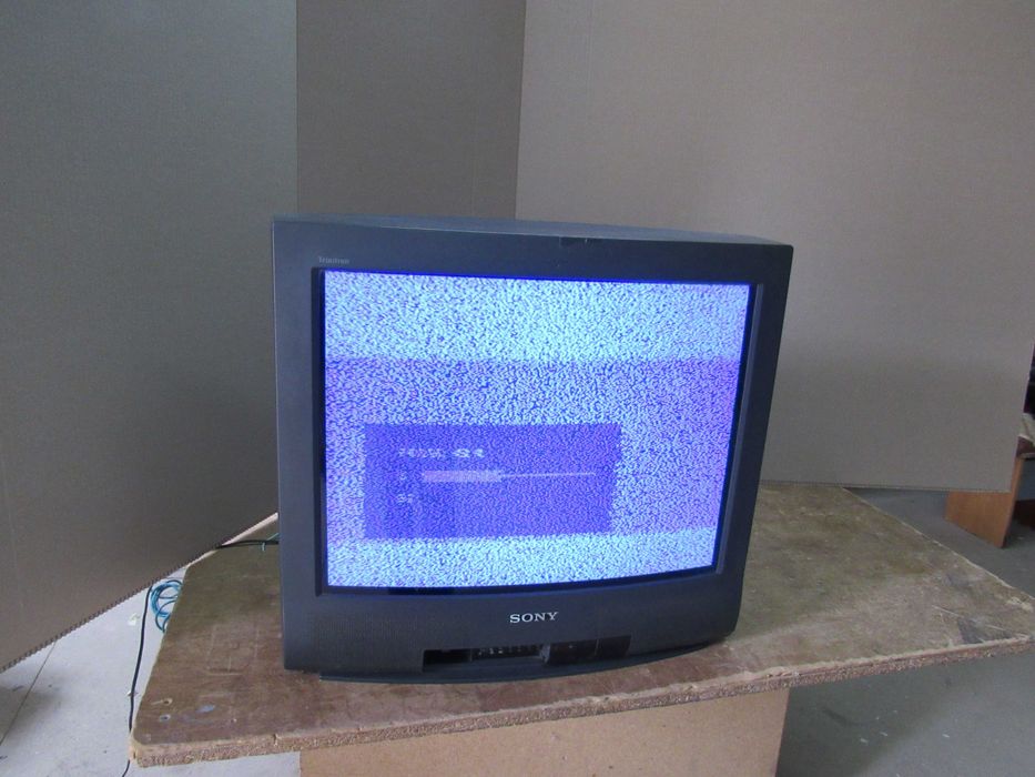 Телевизор SONY Trinitron