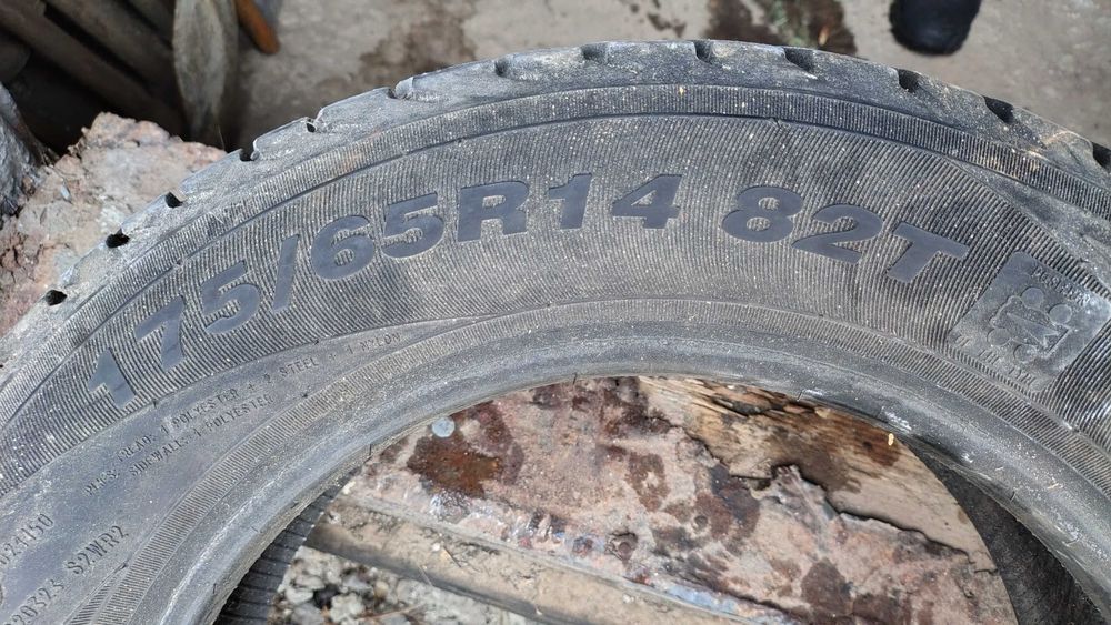 Шини для машини вживані