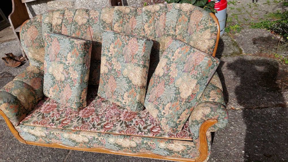 Sofá 3 lugares em tecido