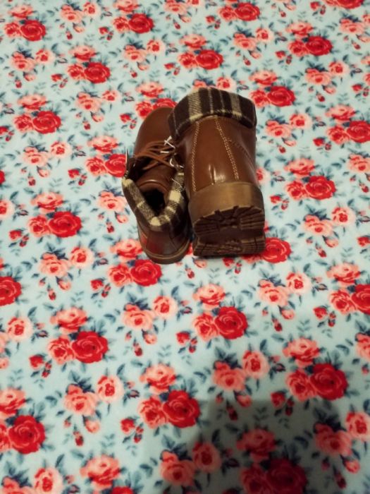 Botas de menino NOVAS