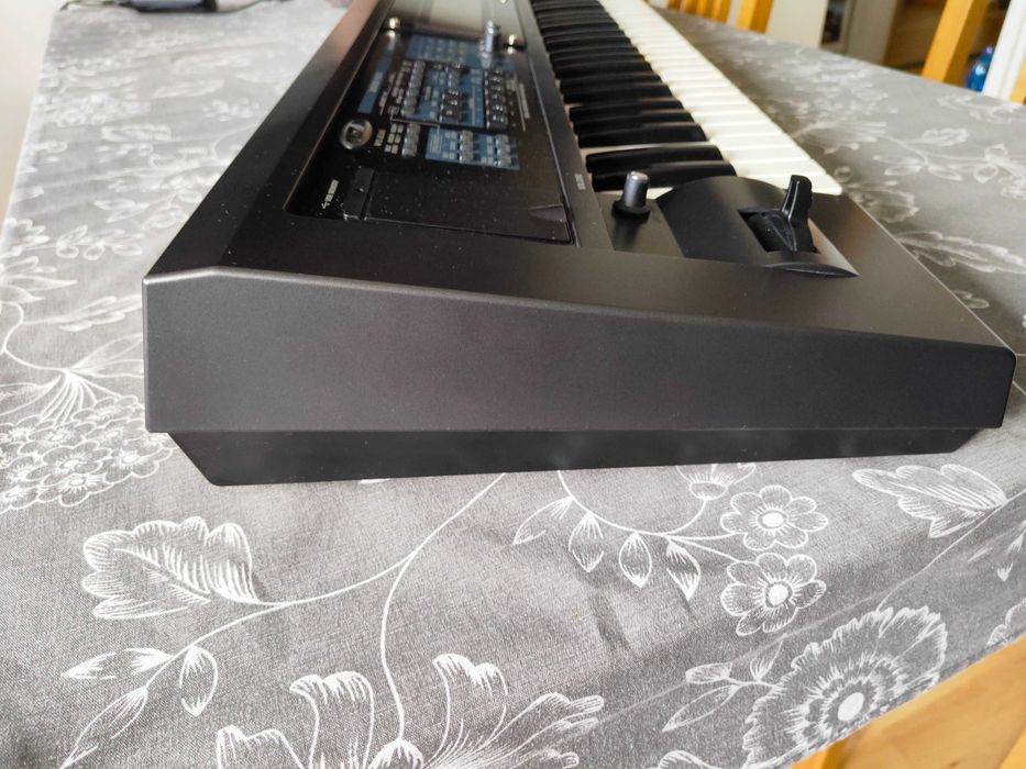 Keyboard workstation Roland GW-8