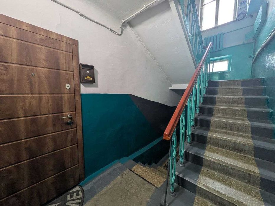 Продаж  укомплектованої 2 кім. кварири (можливий продаж за державними програмами).