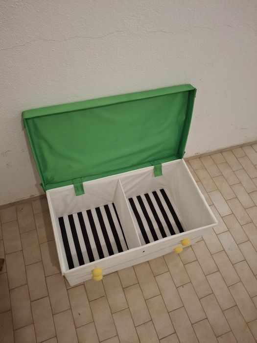 Caixa de brinquedos