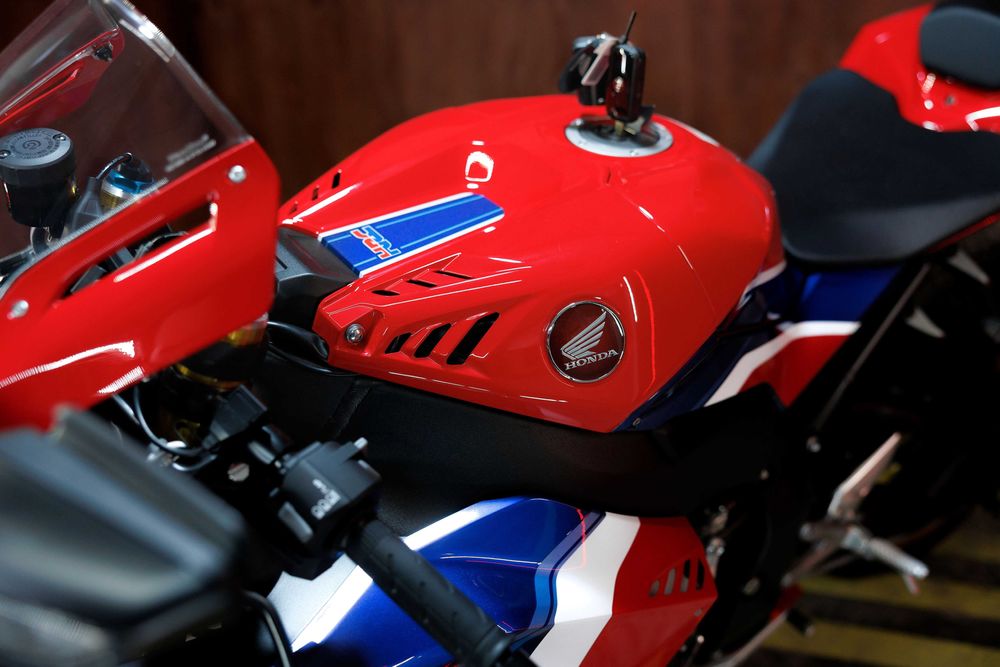 Honda CBR1000RR-R Fireblade SP із Японії