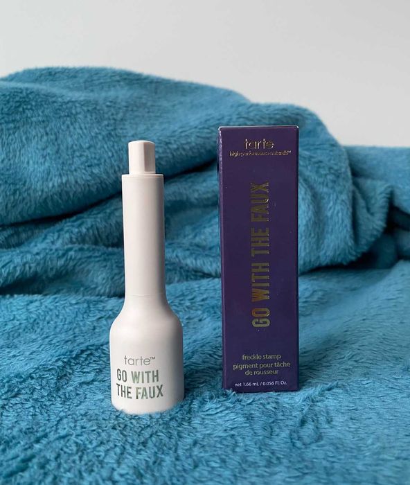 Tarte go With The Faux Freckle Stempel do piegów