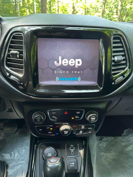 Jeep Compass 21 limited  4x4