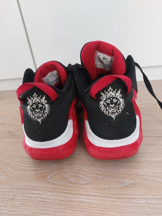 Buty do koszykówki Nike LeBron Witness 7 r. 41