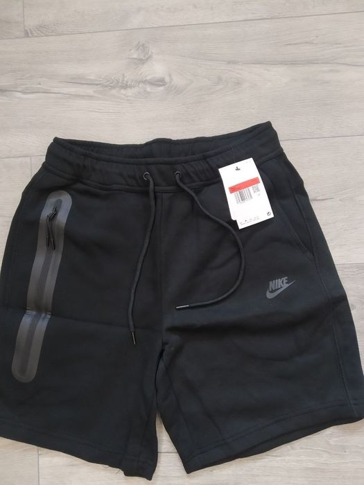 Шорты nike tech fleece новые
