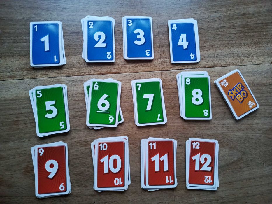 Karty do gry SKIP-BO