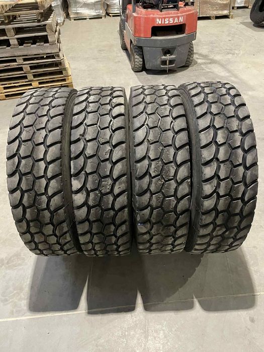 Opony ciężarowe 4 x 13R22,5 napęd budowlany
