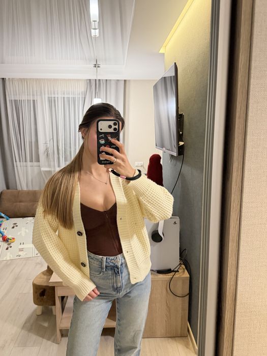 Молочний теплий вʼязаний  кардиган