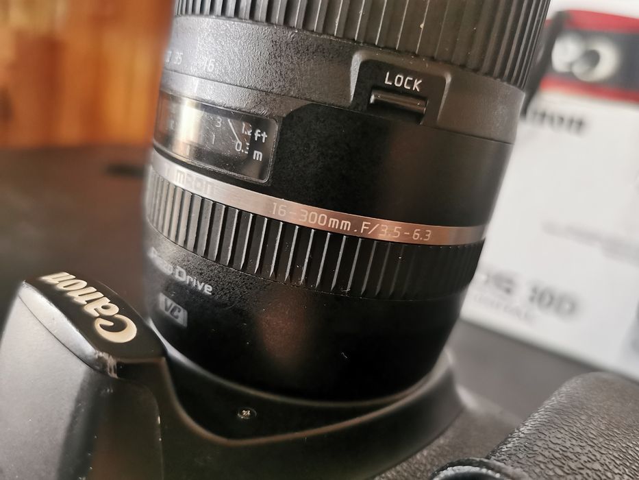Canon 30d +Tamron 16-300, 2 bat, filtr, 8gb card, niski przebieg