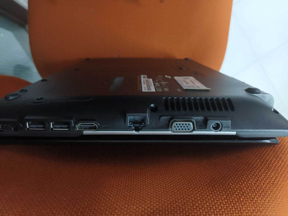 Excellent Samsung laptop with Core i7, like new64283909615235124