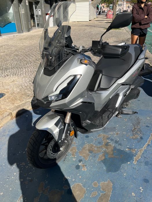 Honda adv 350 praticamente nova NEGOCIÁVEL