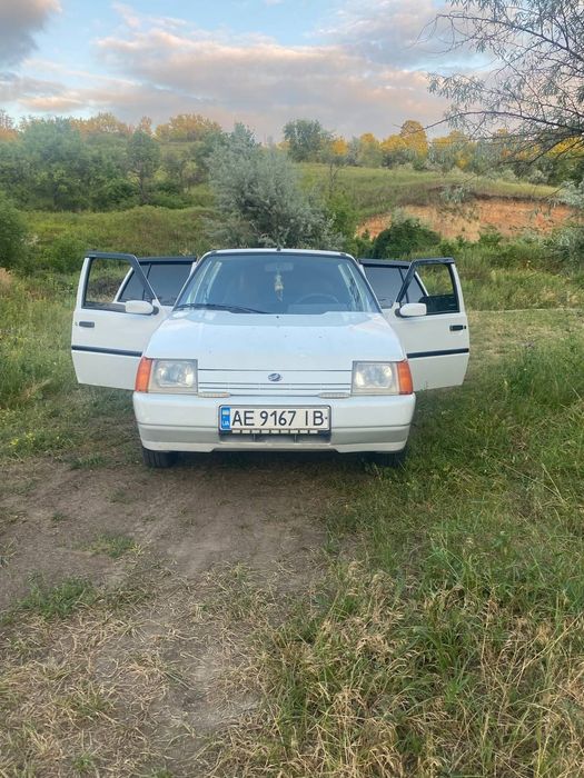 Продам автомобіль Таврія