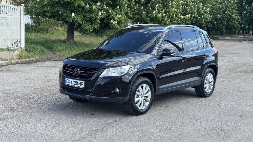 Volkswagen Tiguan 2.0 бензин 4Motion