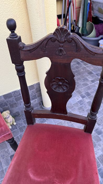 Cadeiras mogno e veludo antigas