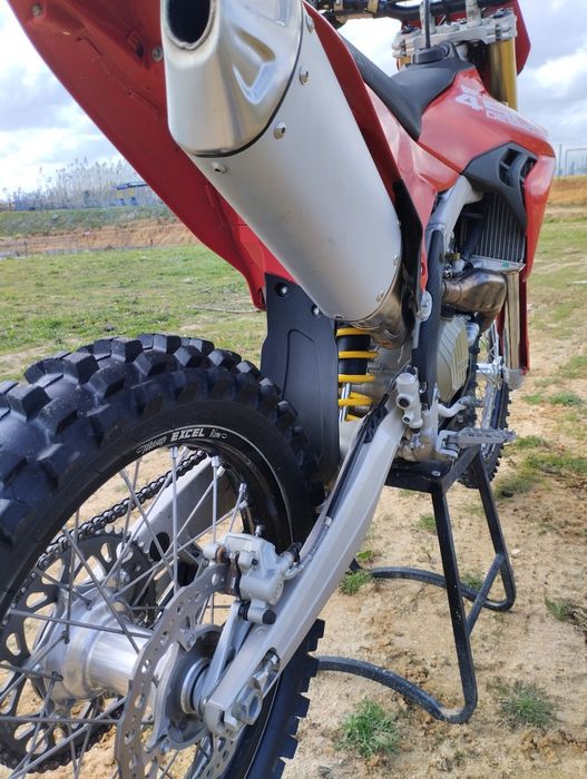 Ducati Desmo 450MX