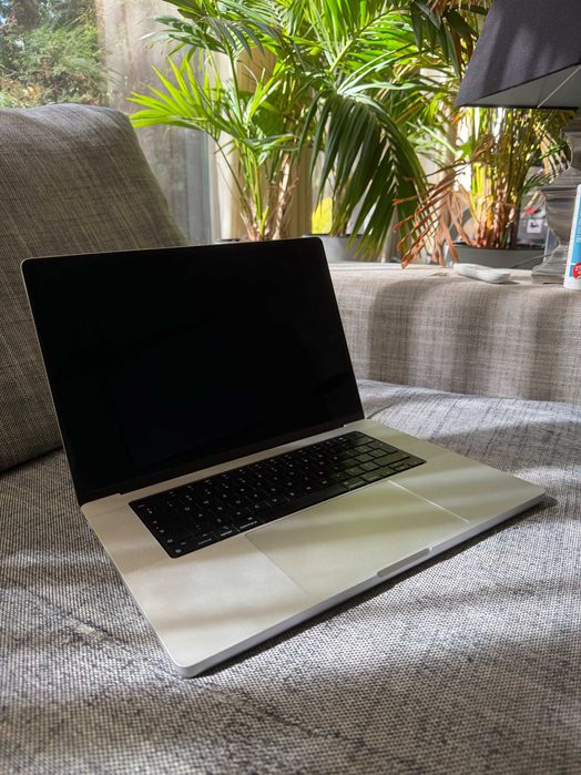 Macbook Pro 16 M1 Pro, Silver, 16/512