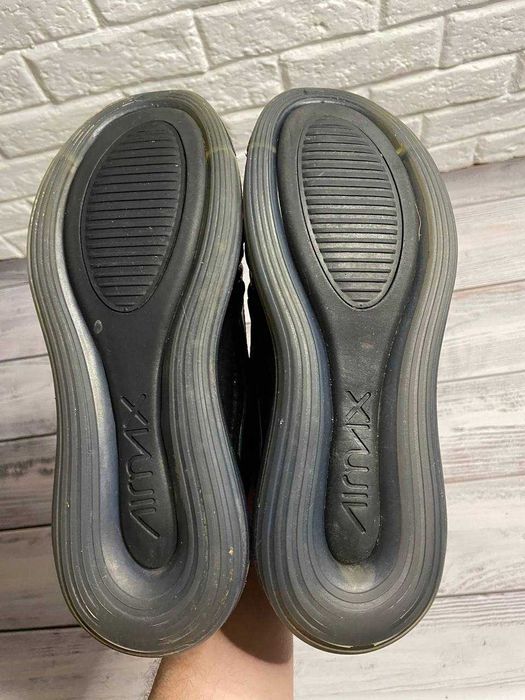 Кроссовки Nike Air Max 270