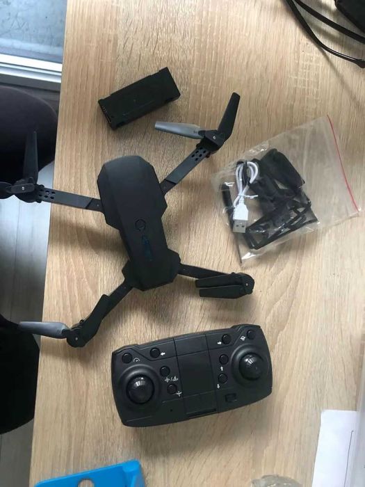 RC Dron E88 Pro Nowy