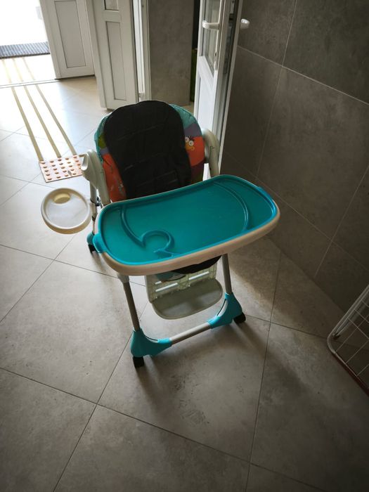Стільчик для годування