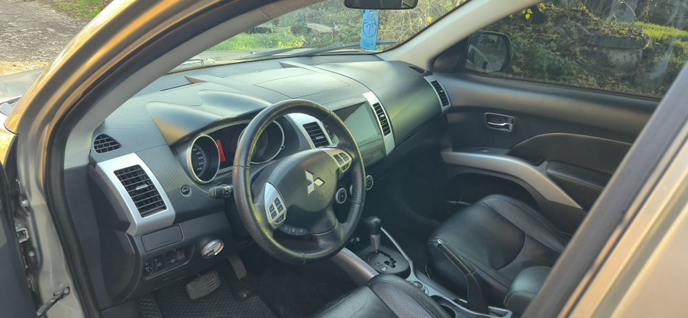 Mitsubishi Outlander XL 3.0