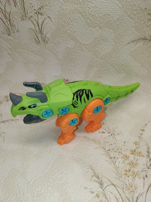 Набор конструктор динозавр на шурупах