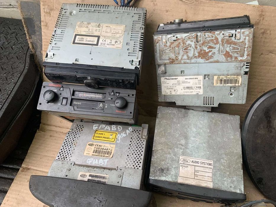 Продам автомагнитолу форд и другие