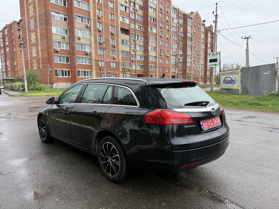 Opel Insignia з Німеччини Розмитнена