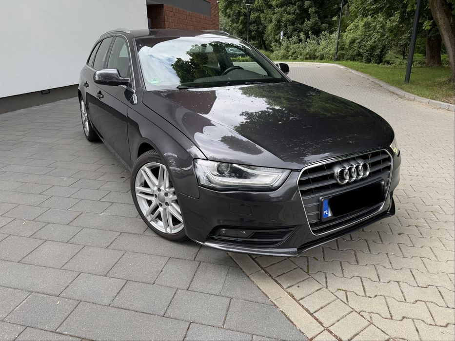 Audi a4 Bi-Xenon PDC Navigacja