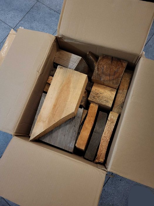 Drewno do kominka przesuszone (>45l/18kg)