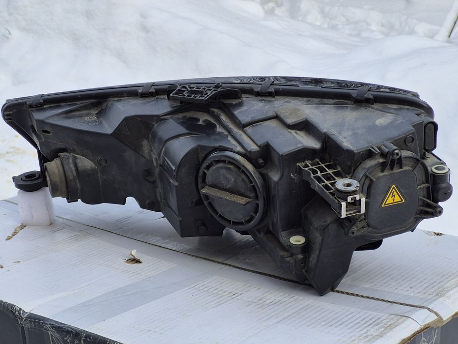 Фара Audi a4 b9, Передня, права