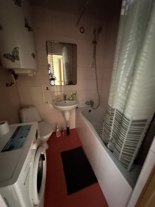 Продам 1 комнатную чешку в центре города район Сильпо!