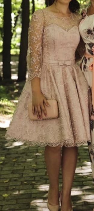 Продам випускну сукню