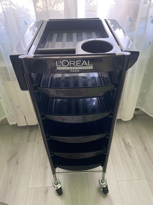 Стіл-візок перукаря на колесах