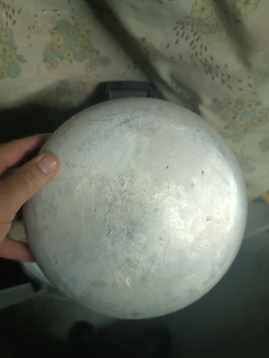 Panela de pressão usada
