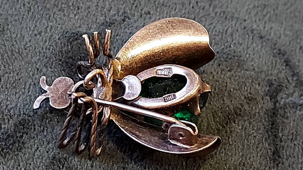 Брошка муха, срібло 875 молотобієць.