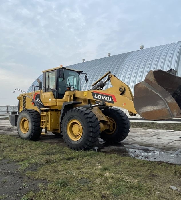 Продам навантажувач фронтальний LOVOL