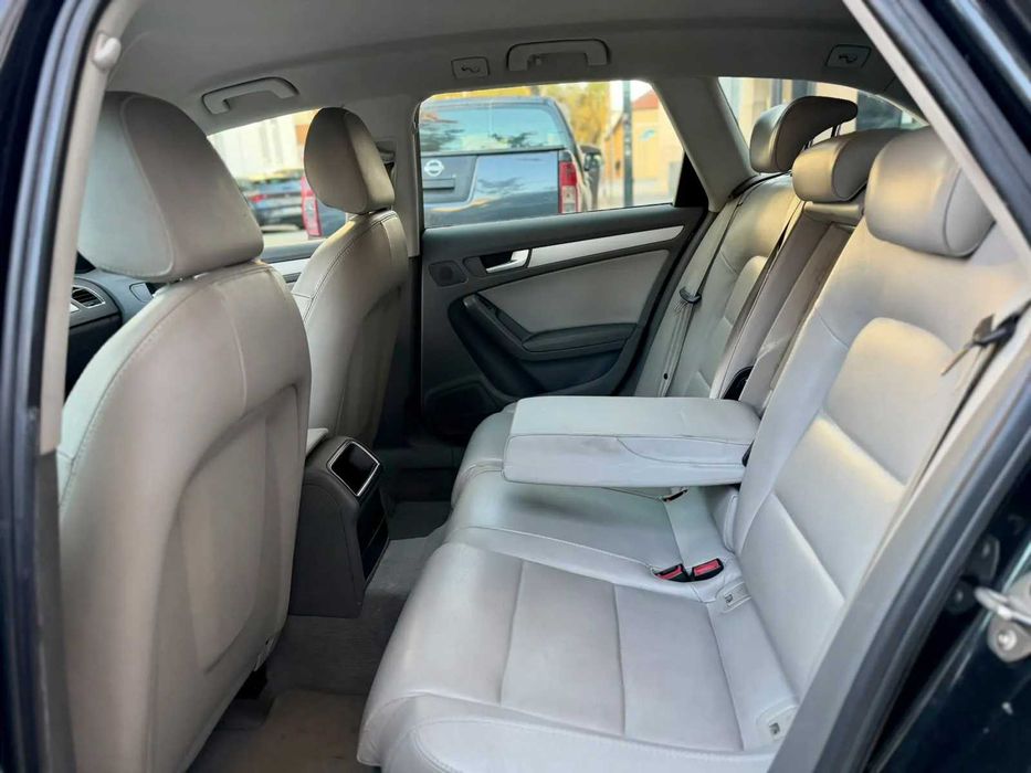 AUDI A4 AVNT 2.0 TDI