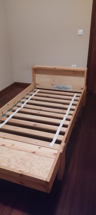 Cama Extensível IKEA Pinho