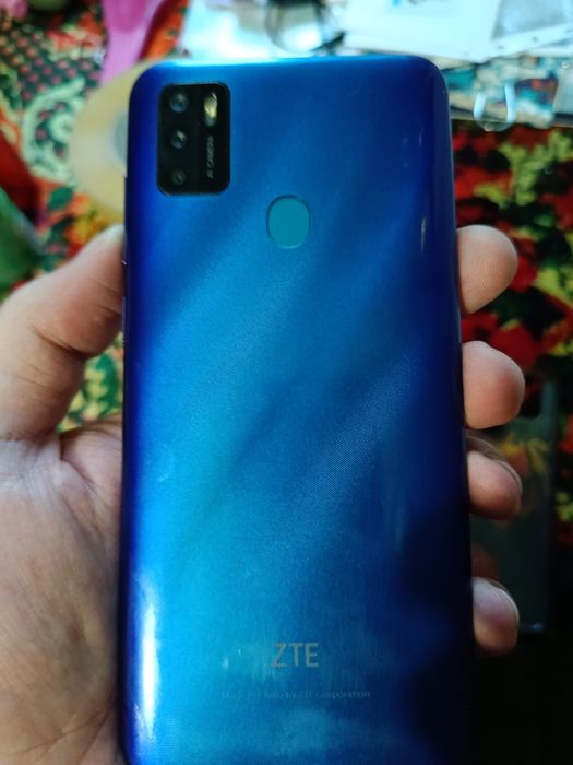 Продам телефон ZTE