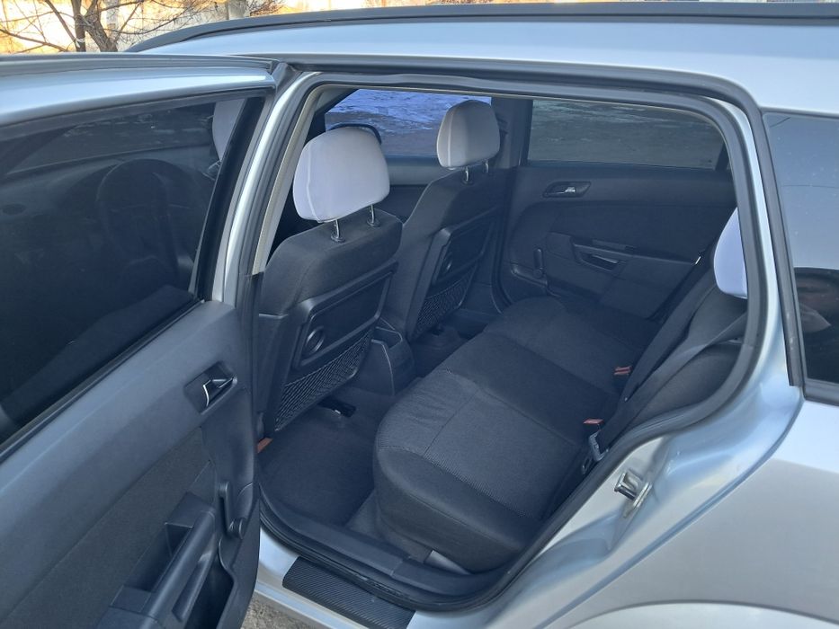 Продам Opel Astra H