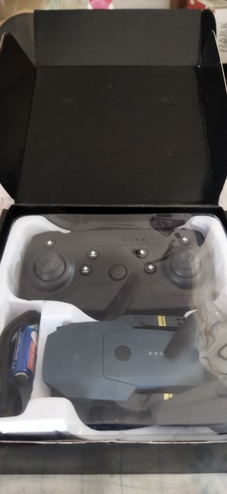 2 Drones eachine e58