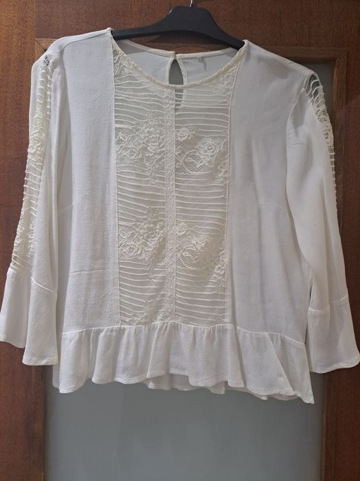 Blusa  senhora com renda