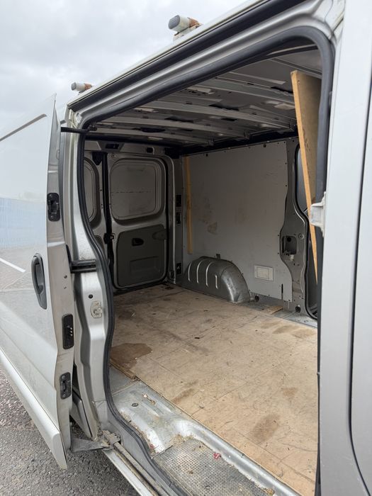 renault traffic 2.0 2012