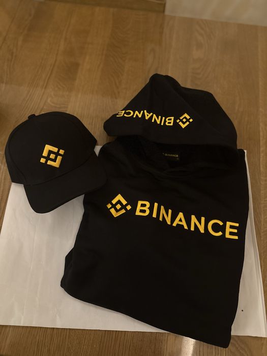 Оригінальний мерч Binance