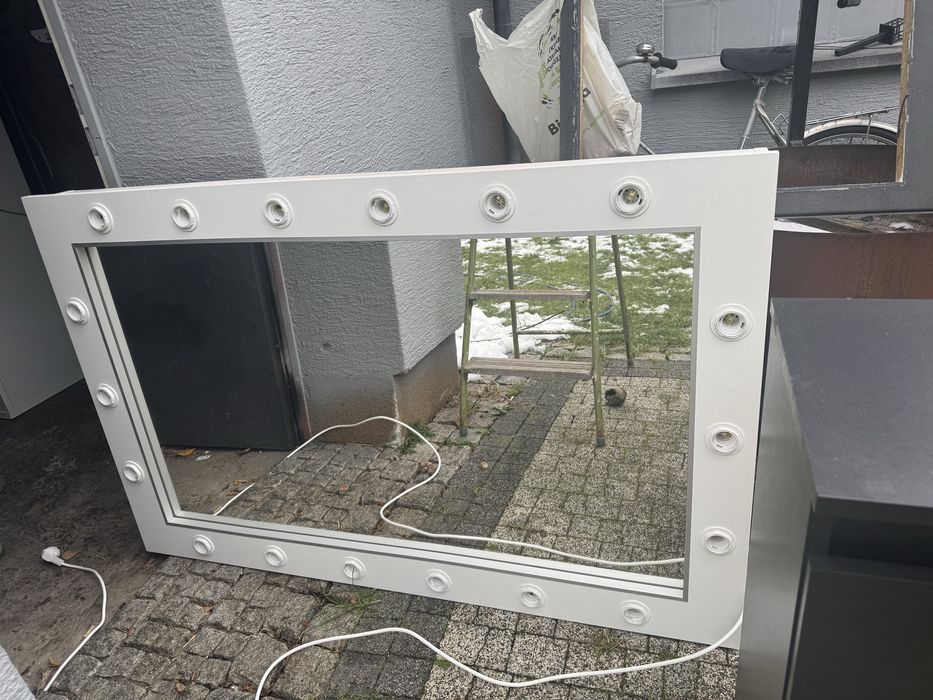 Lustro makijażowe z oświetleniem LED 70x120 ROF-18 ECO