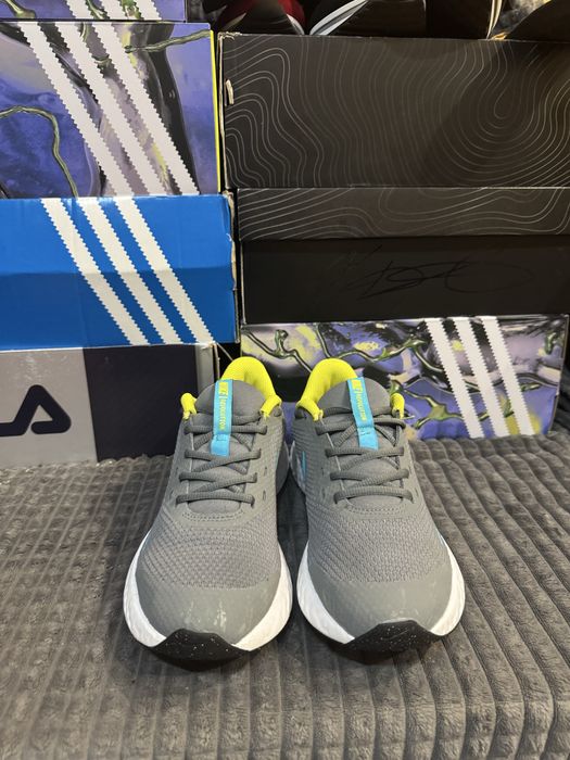 Кросівки Nike Revolution 5 39(24,5см) оригінал